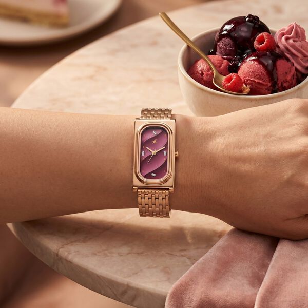 Fastrack Gelato rosegold analog bracelet watch with Plum dial for Girls - image number 7