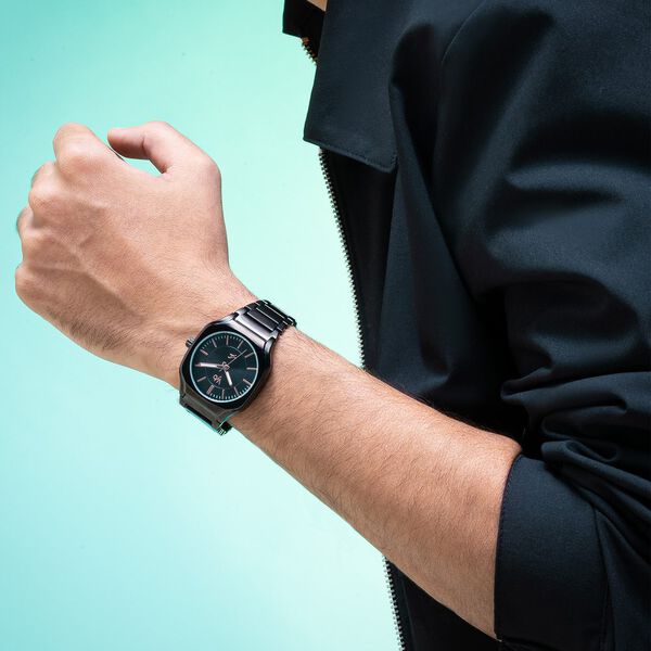 Vyb Maverick By Fastrack Quartz Analog Black Dial Metal Strap Watch For Guys - image number 6