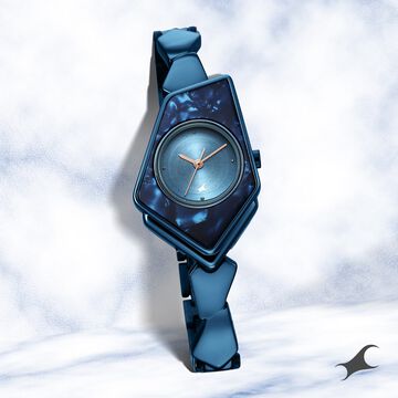 Fastrack Younique Quartz Analog Blue Dial Metal Strap Watch for Girls