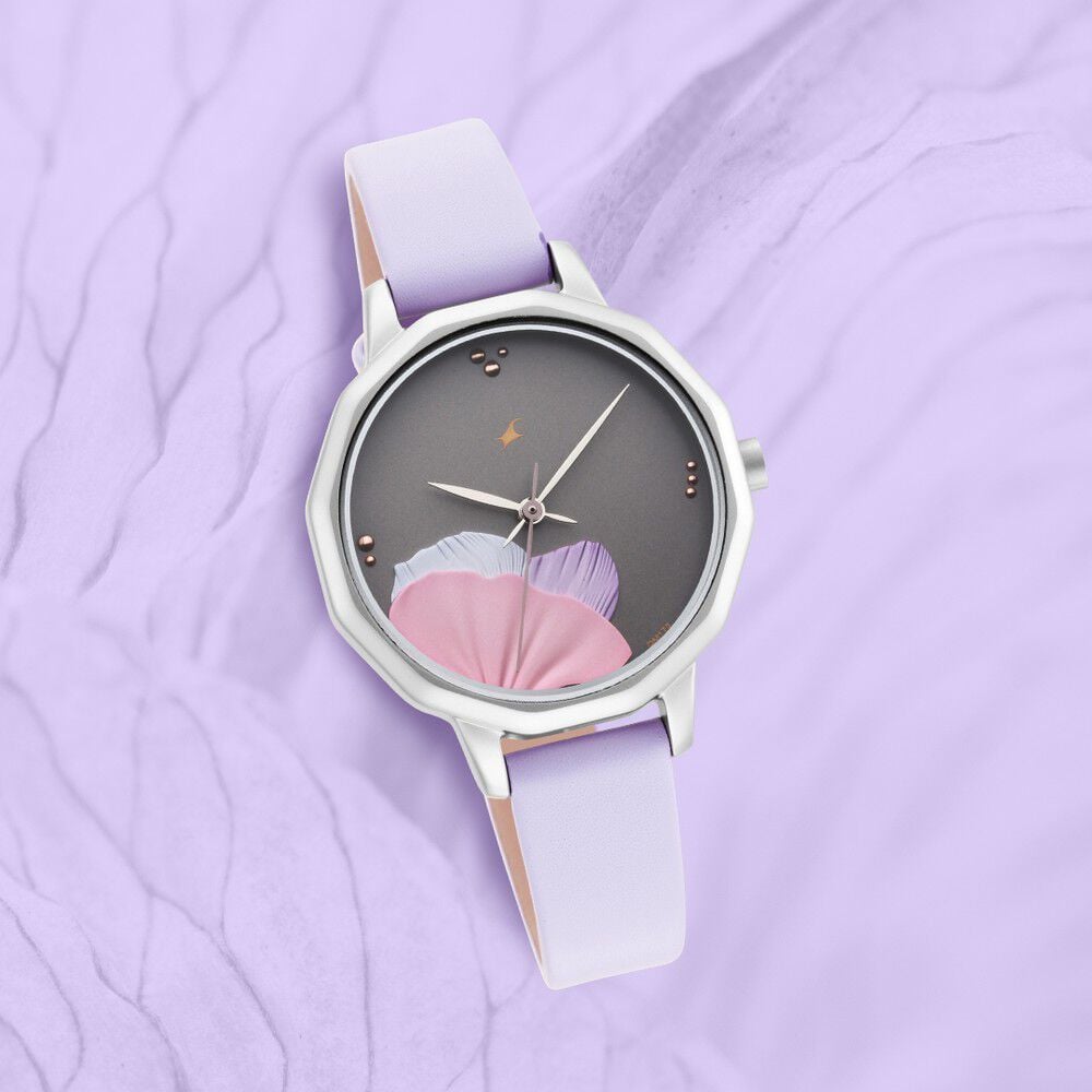 Buy Online Fastrack Uptown Retreat Quartz Analog Grey Dial Leather Strap Watch for Girls ns6259sl01 Fastrack