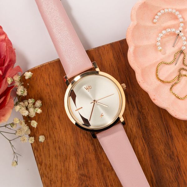 Fastrack Vyb Siren Quartz Analog Silver Dial Leather Strap Watch For Girls - image number 0