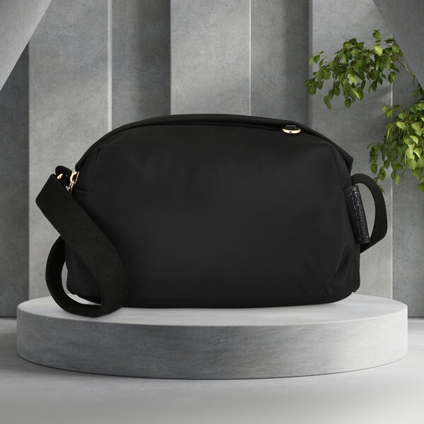 Fastrack Everyday Sling Bag in Black - image number 0