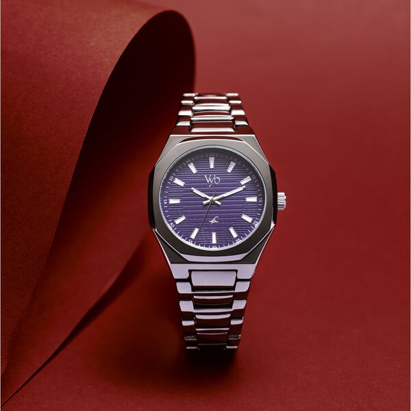 Fastrack Vyb Limitless Quartz Analog Blue Dial Grey Color Metal Strap Watch For Guys - image number 0