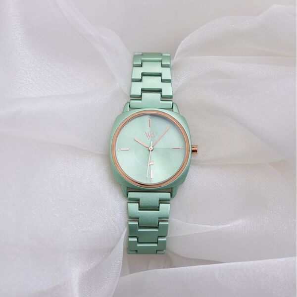 Fastrack Vyb Slayer Quartz Analog Green Dial Metal Strap Watch for Girls - image number 0