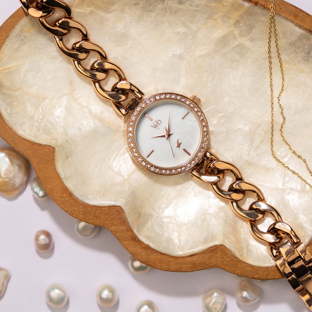 Fastrack Vyb Showstopper Quartz Analog Mother Of Pearl Dial
