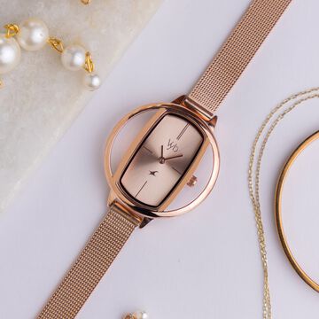 Fastrack Vyb Charmer Quartz Analog Rose Gold Dial Stainless Steel Strap Watch for Girls