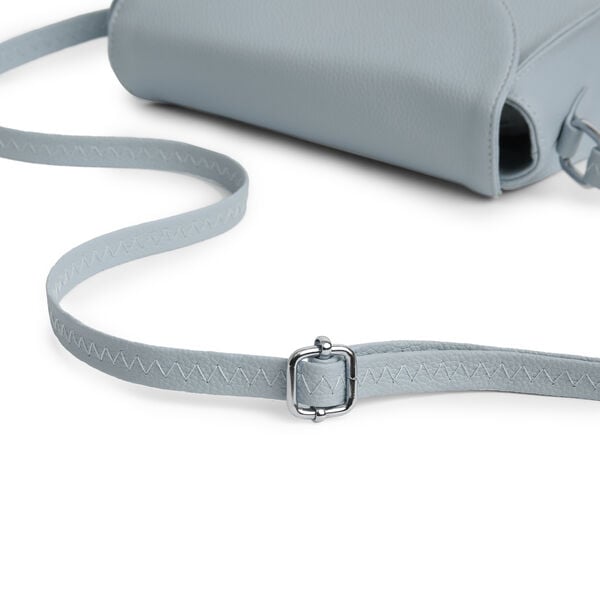 Fastrack Textured Sling Bag for Women | Chic Crossbody Bag for Girls, Ladies, Women | Spacious Bag with Slip Pocket Made of High-Quality Faux Leather (Powder Blue) - image number 4