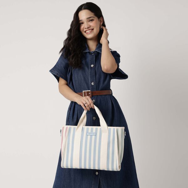 Canvas Daydream Tote - image number 1