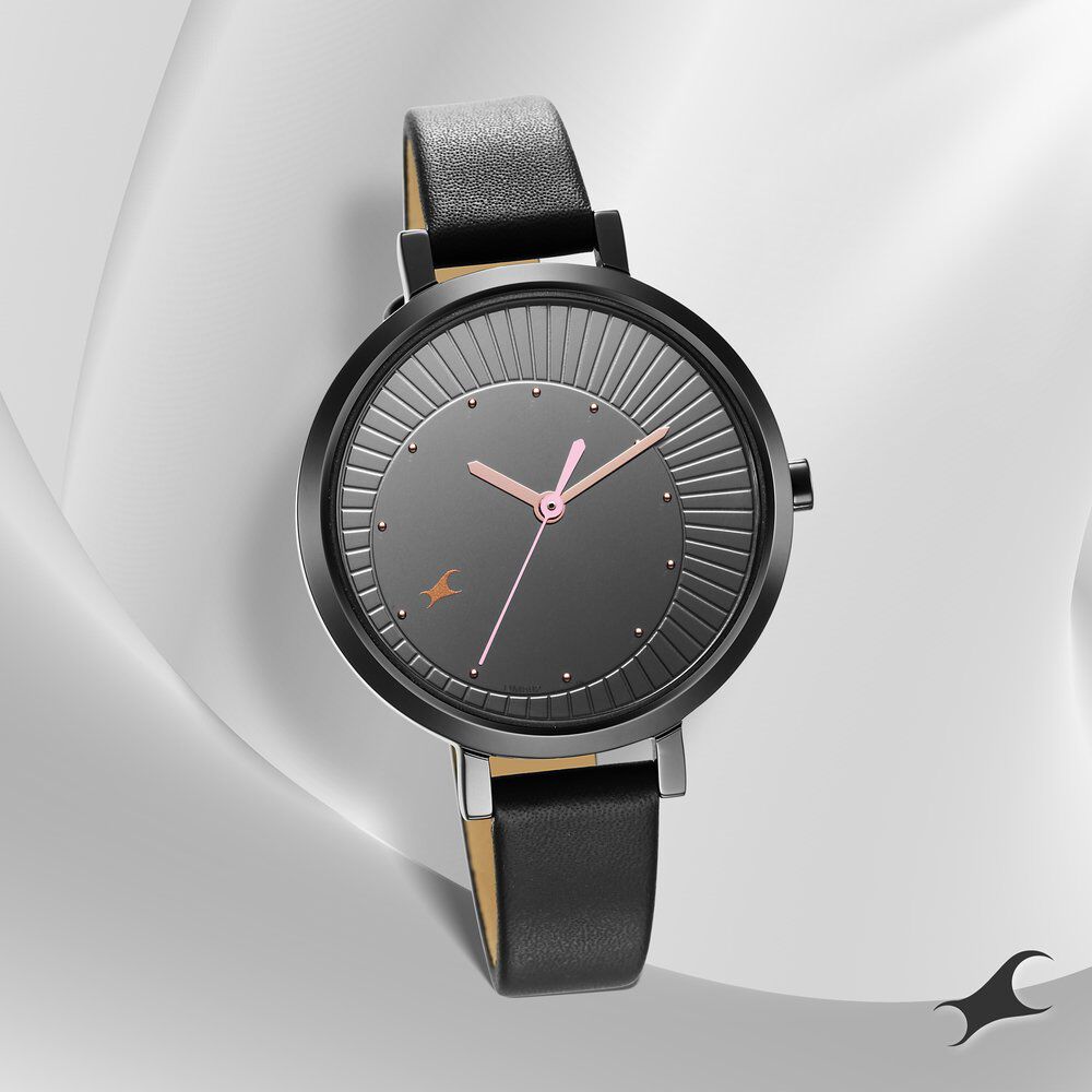 Buy Online Fastrack Style Up Black Dial Leather Strap Watch for Girls ns6230nl02 Fastrack