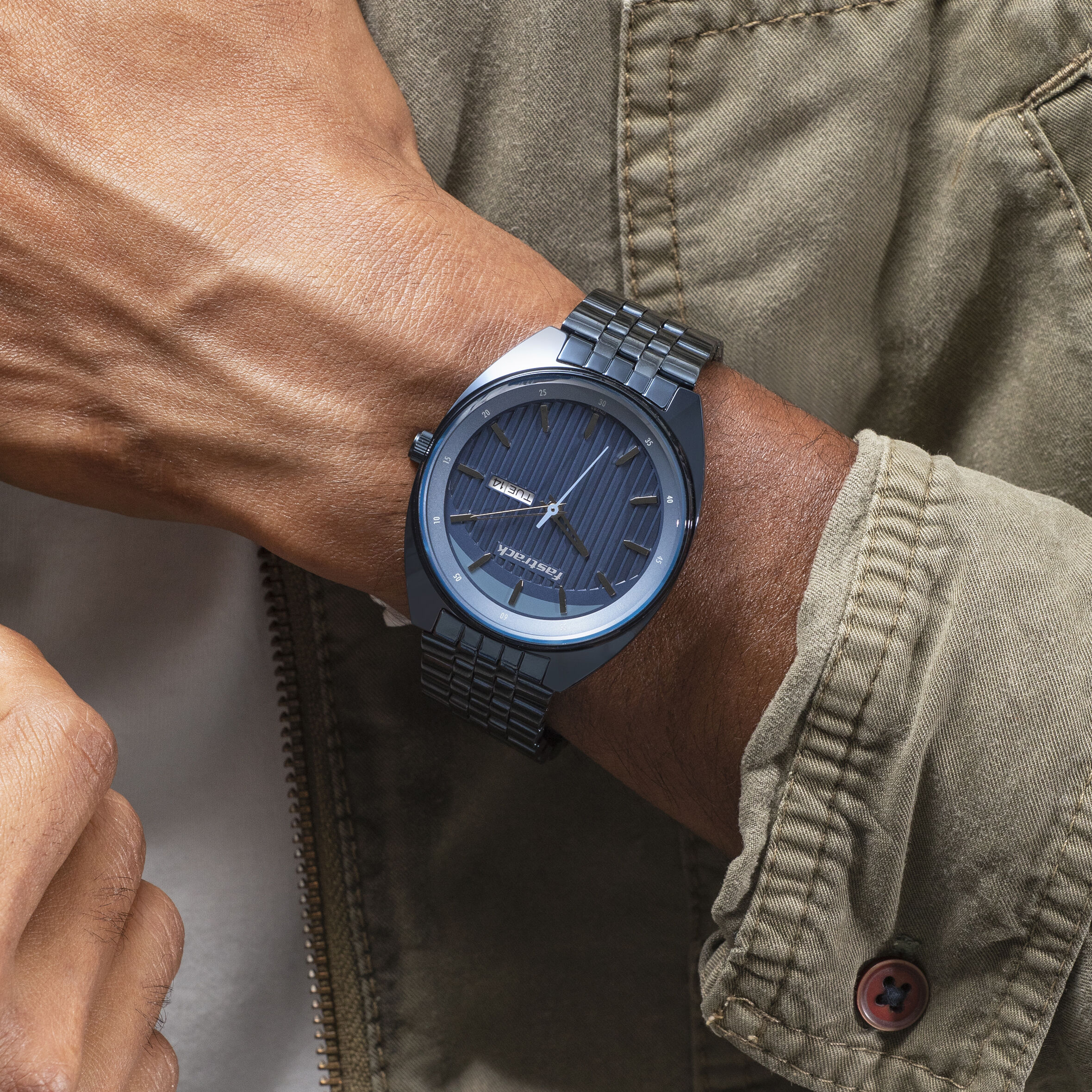 Fastrack wrist hotsell watch for boys