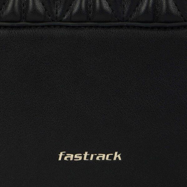 Quiltgrid black shoulder bag - image number 8