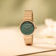 Fastrack Vyb Charmer Quartz Analog Rose Gold Dial Metal Strap Watch For Girls