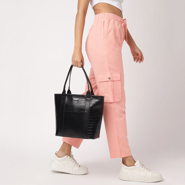 Fastrack Chic Textured Tote Bag for Women | Stylish Casual Bag for Ladies, Women, Girls | Trendy Everyday College Bag Made of High-Quality Faux Leather (Black) - image number 7