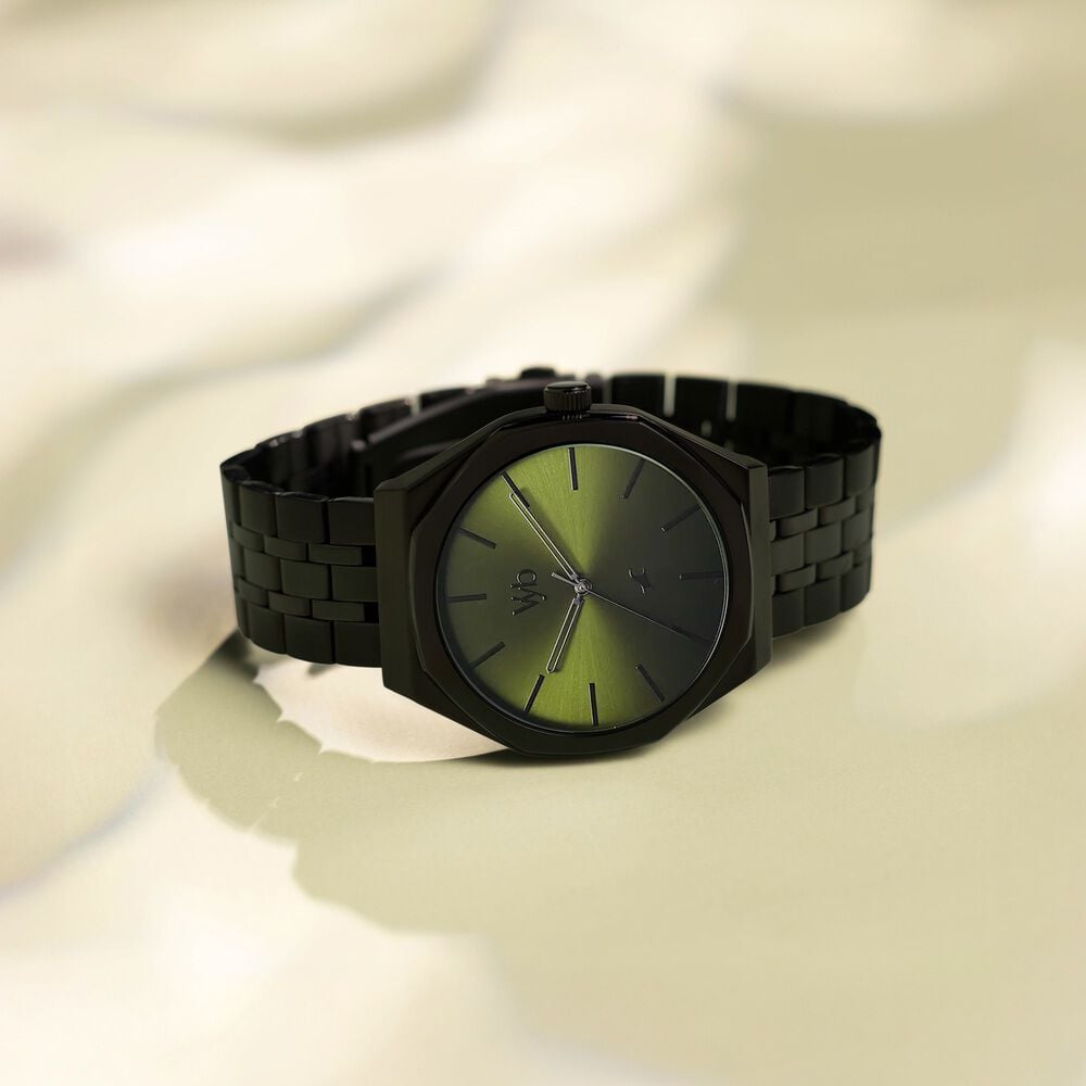 Buy Online Fastrack Vyb Challenger Quartz Analog Green Dial Metal
