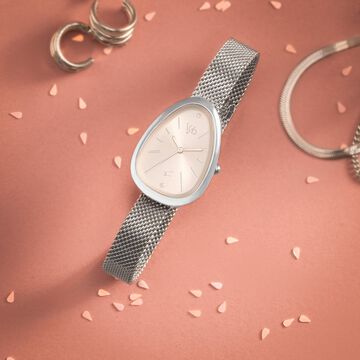 Vyb Prodigy By Fastrack Quartz Analog Silver Dial Metal Strap Watch For Girls