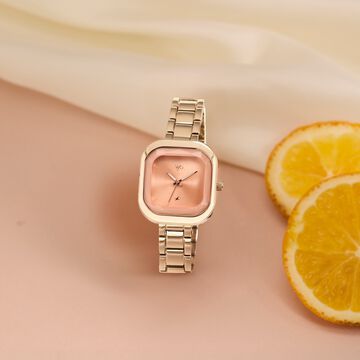 Fastrack Vyb Manifester Quartz Analog Pink Dial Metal Strap Watch For Girls