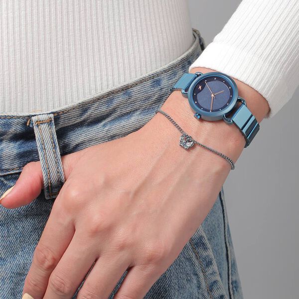 Fastrack Pulse Quartz Analog Blue Dial Stainless Steel Strap Watch for Girls - image number 5
