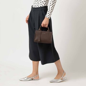Chic brown satchel