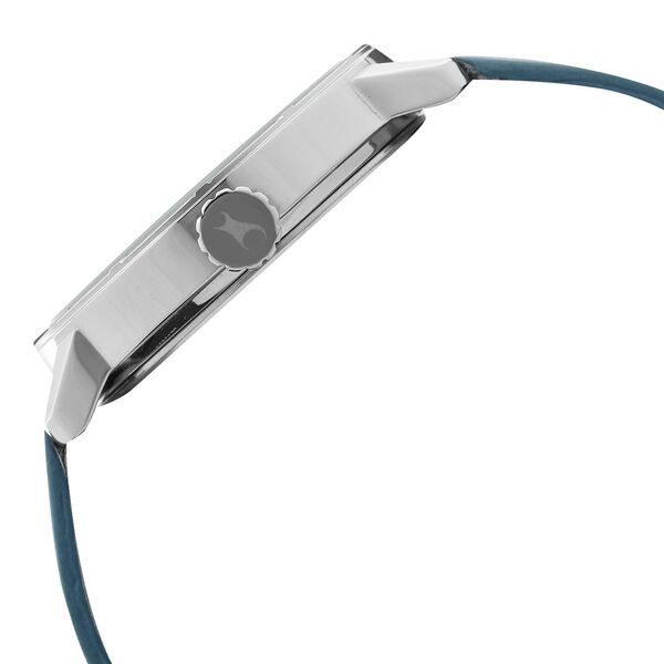 Fastrack Varsity Quartz Analog Black Dial Leather Strap Watch for Guys - image number 2