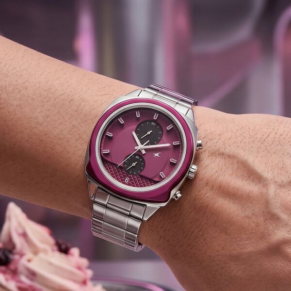 Fastrack Gelato Silver chronograph watch with Plum dial for Guys - image number 7