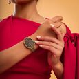 Fastrack Vyb Muse Quartz Analog Khaki Dial Metal Strap Watch For Girls - image number 7