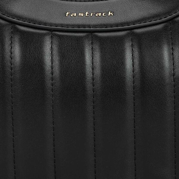 Black Quilted Luxe Shoulder Bag - image number 8