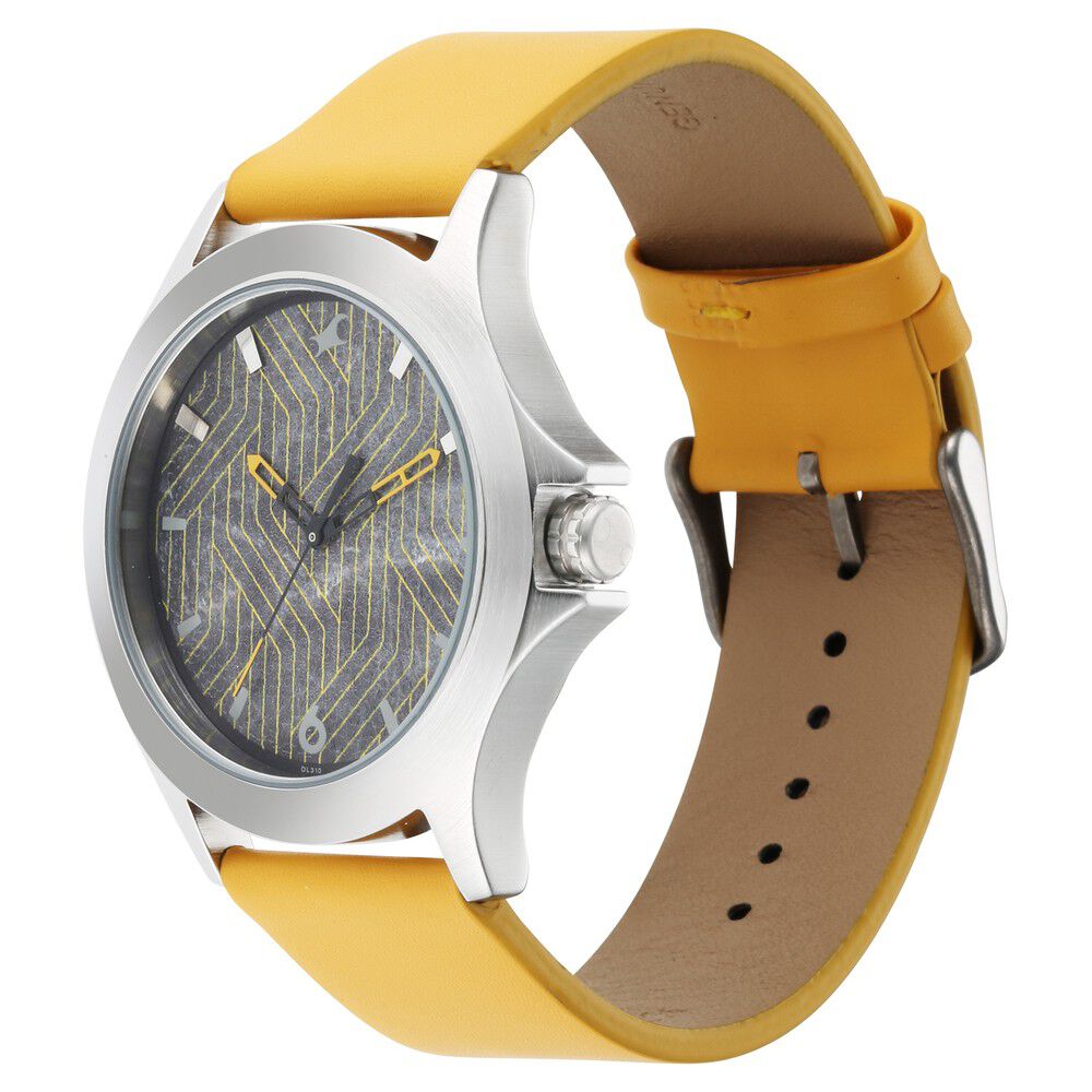 Fastrack Stunners Quartz Analog Multicoloured Dial Leather Strap