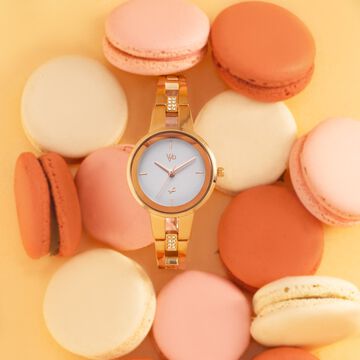 Vyb Halo By Fastrack Quartz Analog White Dial Metal Strap Watch For Girls