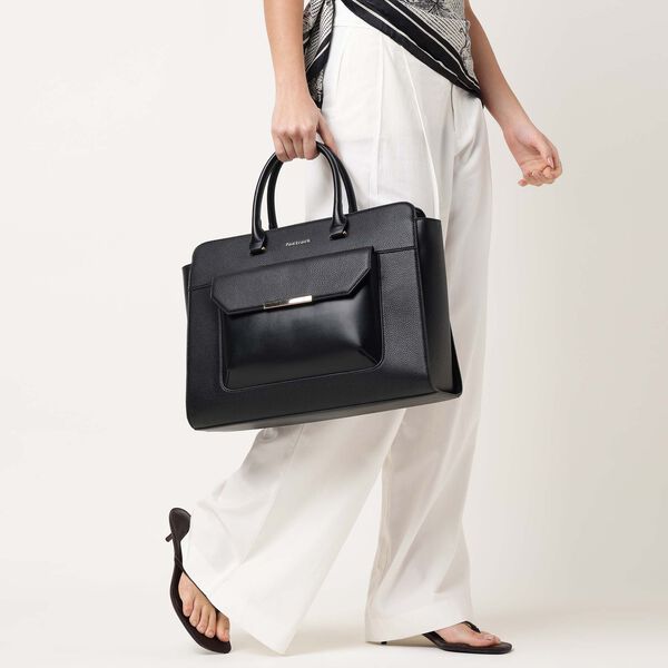 Powerplay black laptop tote - image number 0