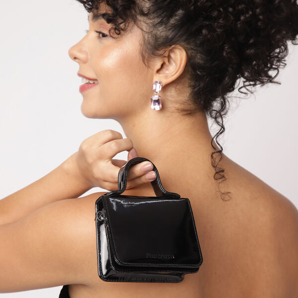 Fastrack Micro Clutch for Women | Stylish Micro Clutch with Chain Strap | Premium Clutch with Multiple Pockets made of High-Quality Faux Leather (Black) - image number 7