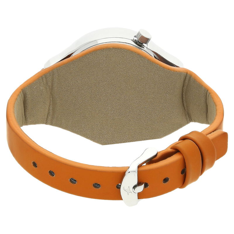 Buy Online Fastrack Motorheads Quartz Analog White Dial Leather