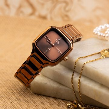 Fastrack Vyb Minimalist Quartz Analog Brown Dial Metal Strap Watch For Girls