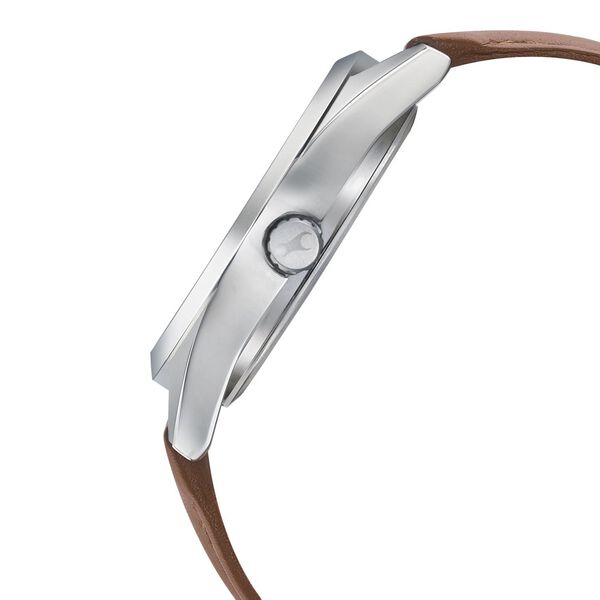 Fastrack Go Skate Quartz Analog with Date Brown Dial Leather Strap Watch for Guys - image number 3
