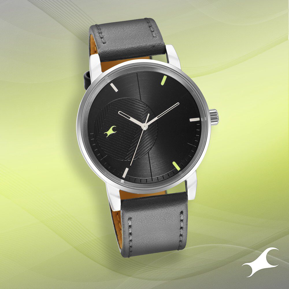 Fastrack Stunners Quartz Analog Black Dial Leather Strap Watch for