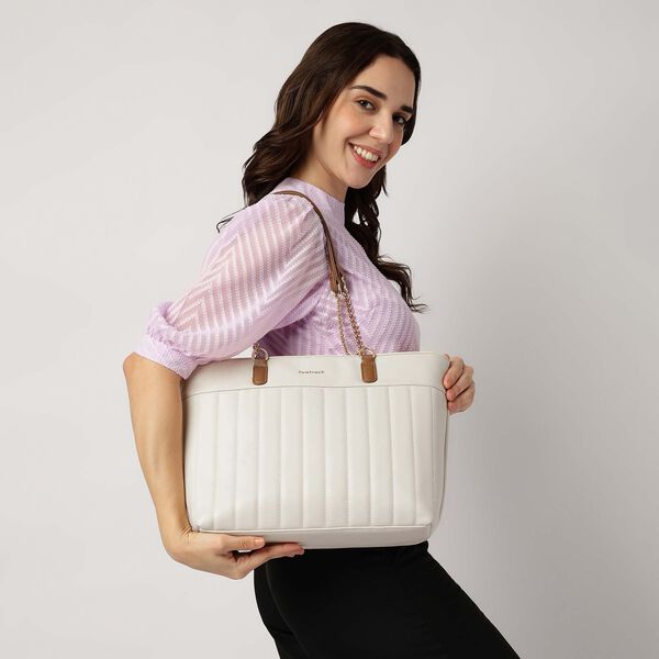 Quilted tote bag - image number 1