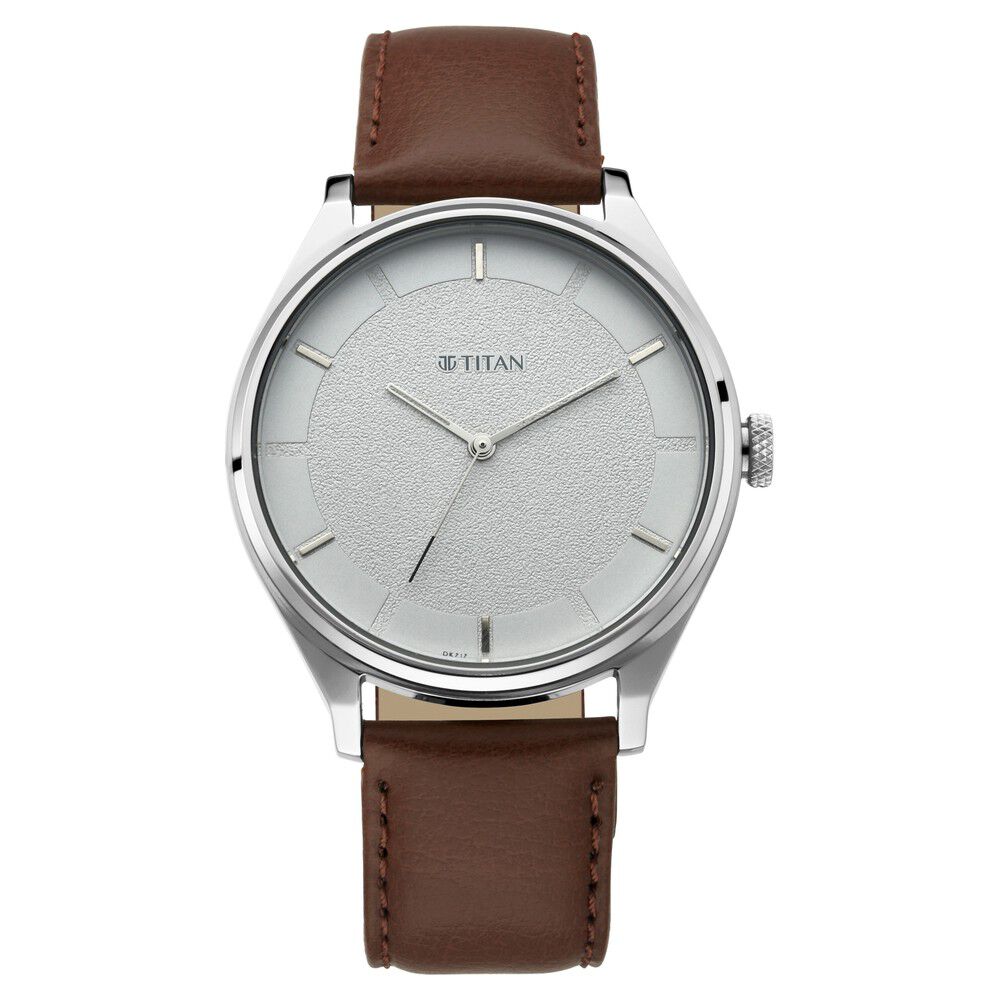 Titan Men s Classic Watch Gradient Dial Sleek Markings with Leather Strap
