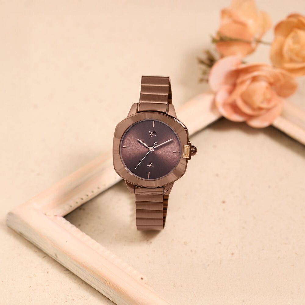 Buy Online Fastrack Vyb Seeker Quartz Analog Brown Dial Metal