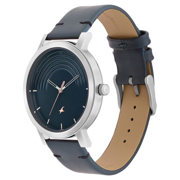 Fastrack Crush Quartz Analog Black Dial Leather Strap Watch for Guys - image number 2