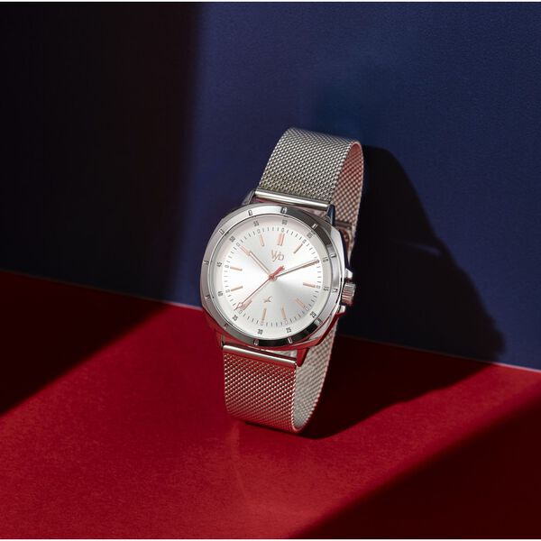 Fastrack Vyb Pioneer Quartz Analog Silver Dial Silver Metal Strap Watch For Guys - image number 0