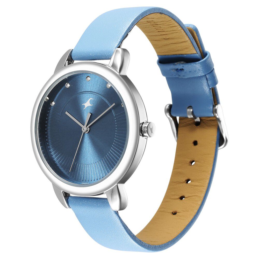 Fastrack leather hotsell round womens watch