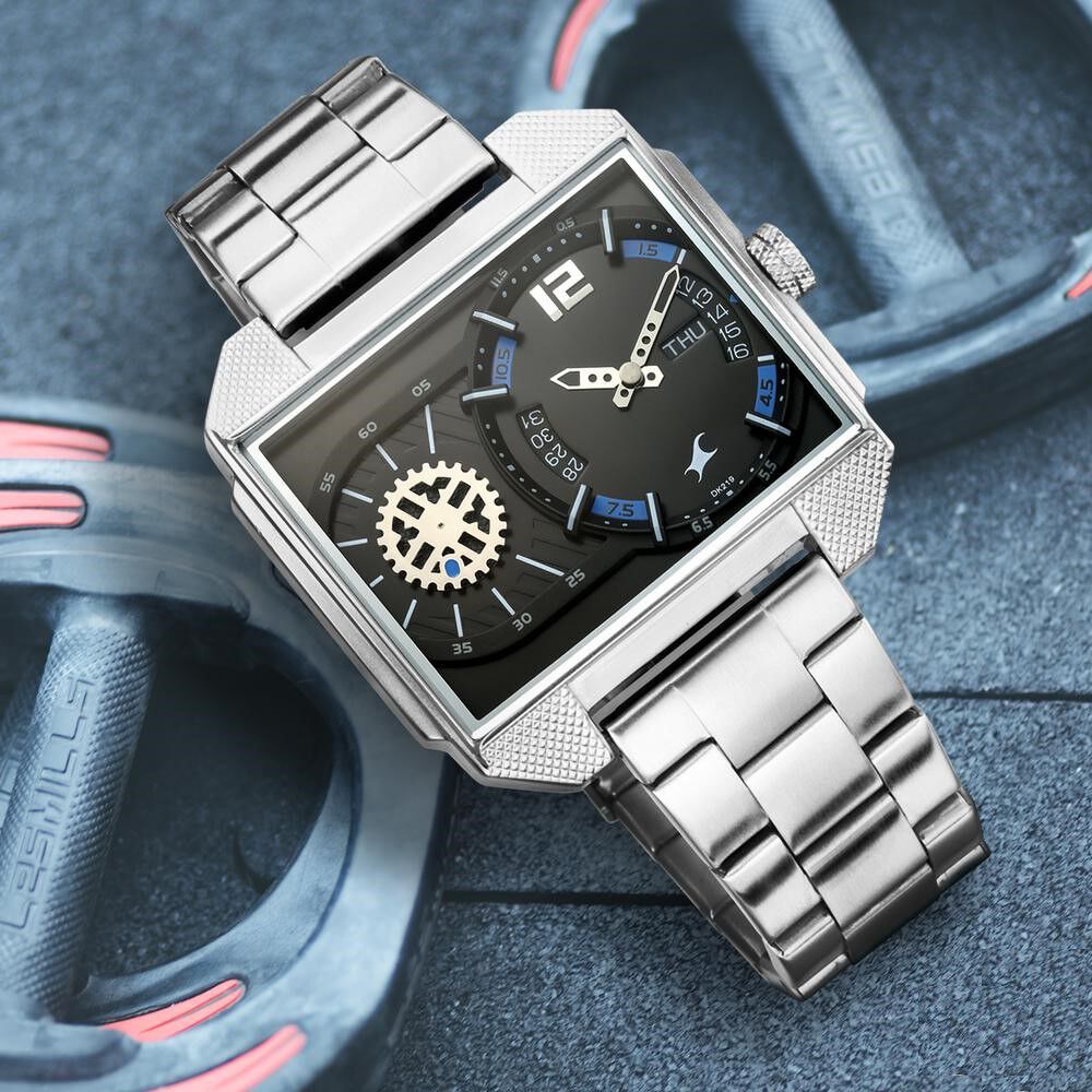 Fastrack Fastfit Quartz Analog with Day and Date Black Dial