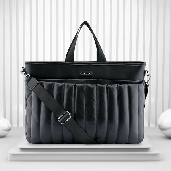 Cloud Carry Laptop Tote in Black - image number 0