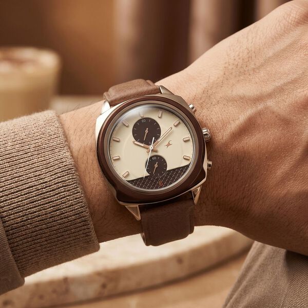 Fastrack Gelato Brown chronograph watch with Cookies n Cream dial for Guys - image number 7