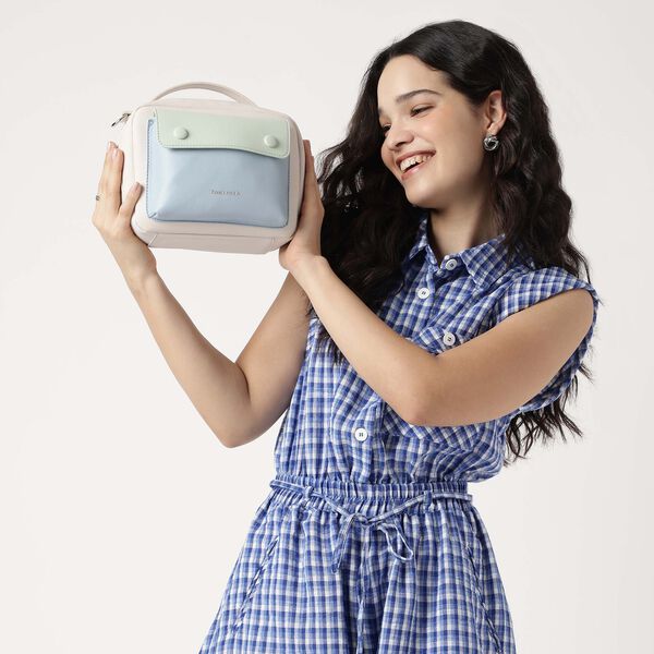 Soft Serve Satchel - image number 1
