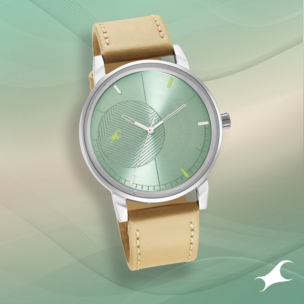 Fastrack Stunners Quartz Analog Green Dial Leather Strap Watch