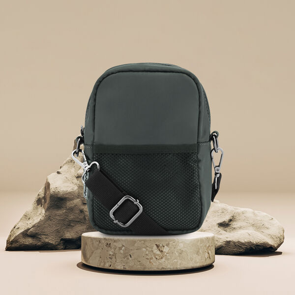 Fastrack Black Crossbody Sling Bag for Girls - image number 0