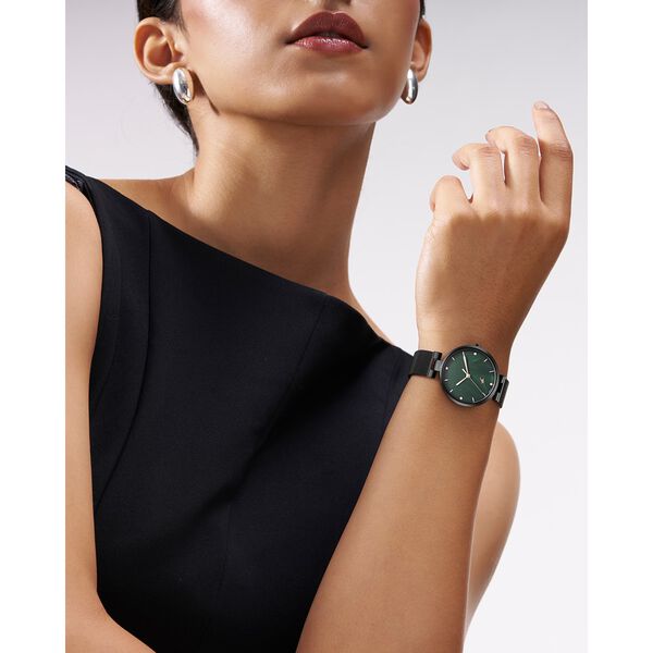 Fastrack Stunners X Quartz Analog Green Mother Of Pearl Dial Stainless Steel Strap Watch For Girls - image number 5