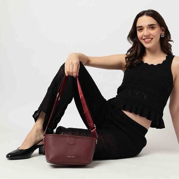 Fastrack Main Character Sling Bag