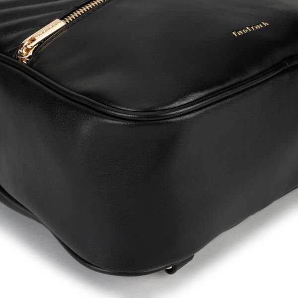 Fastrack LuxeQuilt Backpack - image number 7