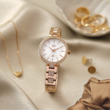 Fastrack Vyb Diva Quartz Analog Mother of Pearl Dial Rose Gold Metal Strap Watch For Girls
